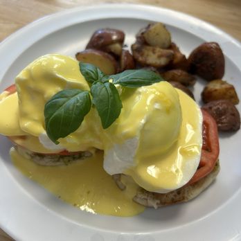 Oceanview Diner - Special Benedict - Breakfast & Brunch Near Me - Norfolk, Virginia