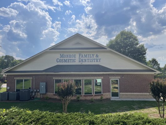 Monroe Family & Cosmetic Dentistry
