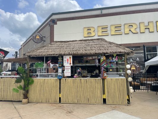 Twelve Mile Crossing at Fountain Walk by null