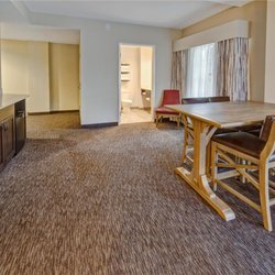 Black Fox Lodge Pigeon Forge, Tapestry Collection by Hilton - Guest room