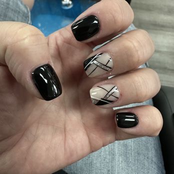Magic Nails - Acrylic with no chip - Nail Salons Near Me - Orland Park, Illinois