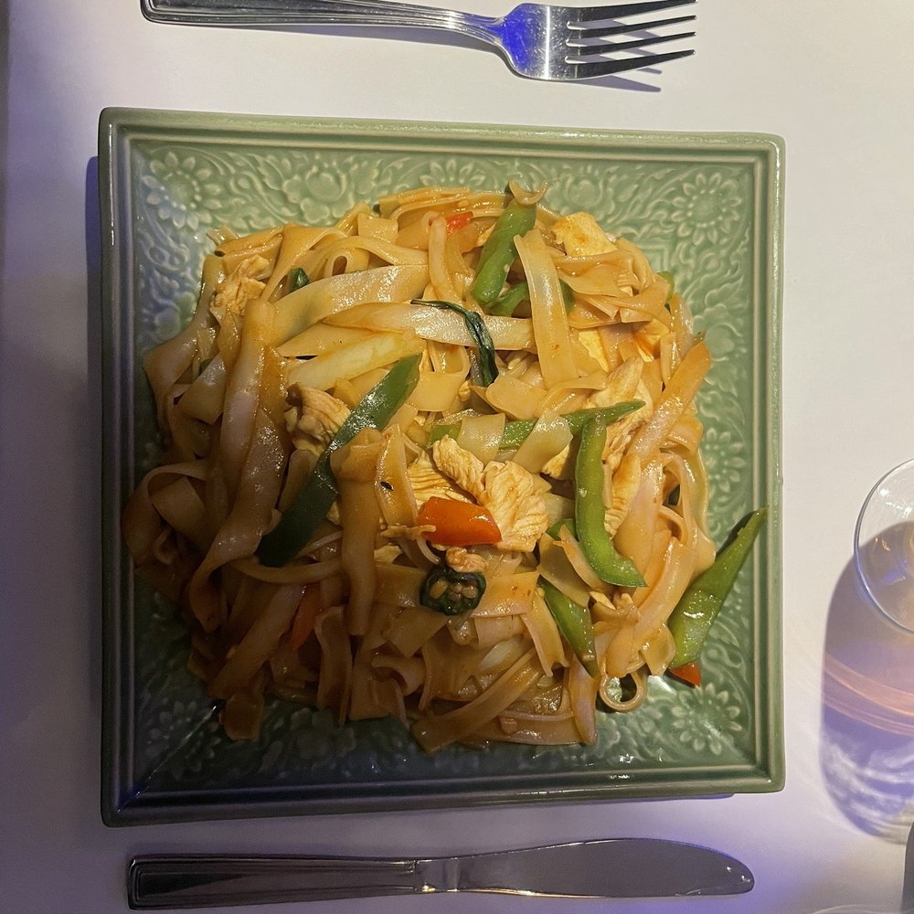 Restaurant Thaïlande - Pad kimao - Thai Near Me - Montreal, Quebec