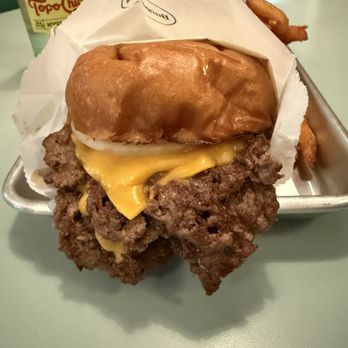 Burgerlords - Highland Park - Cheeseburger - Burgers Near Me - Los Angeles, California
