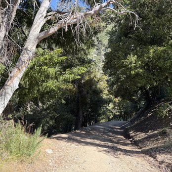 Crystal Lake - Parks Near Me - Azusa, California