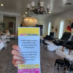 Mali's Studio - Chrome nails, manicure, nail salon