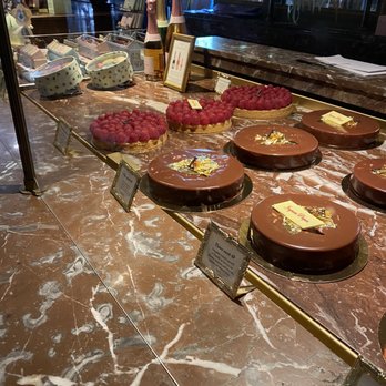Ladurée - Macarons Near Me - Paris, 75 Ladurée - Macarons Near Me - Paris, 75