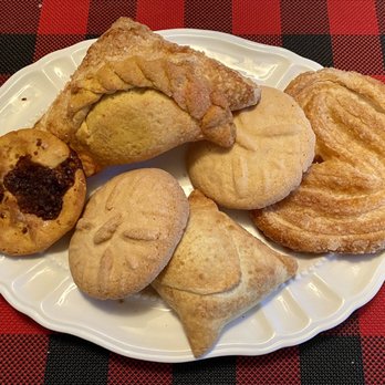 Alegrias Bakery - Freshly Made and Ready to Eat - Bakeries Near Me - Sterling, Virginia Alegrias Bakery - Freshly Made and Ready to Eat - Bakeries Near Me - Sterling, Virginia