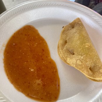 El Carnitas - Tacos Near Me - Manor, Texas