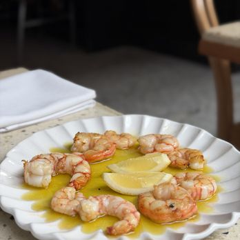 Oberlin - Red Shrimp Quasi Crudo (~$26) - New American Near Me - Providence, Rhode Island Oberlin - Red Shrimp Quasi Crudo (~$26) - New American Near Me - Providence, Rhode Island