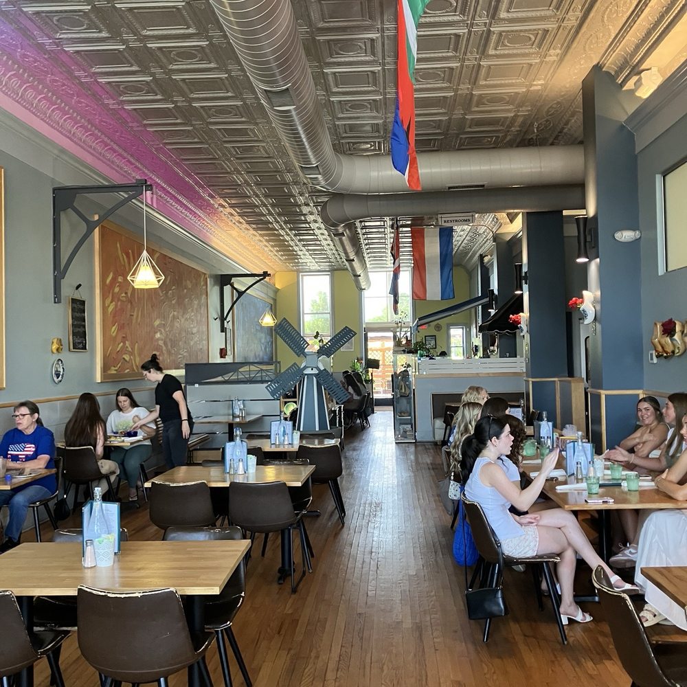 Van Gogh's Eeterie - Inside - Breakfast & Brunch Near Me - Springfield, Missouri Van Gogh's Eeterie - Inside - Breakfast & Brunch Near Me - Springfield, Missouri