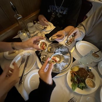 Scoma's Restaurant - Oysters, crab cakes - Seafood Near Me - San Francisco, California Scoma's Restaurant - Oysters, crab cakes - Seafood Near Me - San Francisco, California
