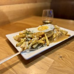 Tipsy Cow Burger Bar - Redmond - Poutine