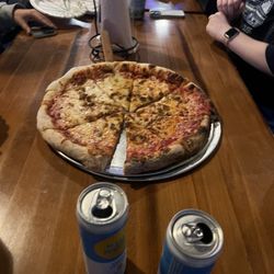 The Hangar - Experience Indy - Pizza & drinks!