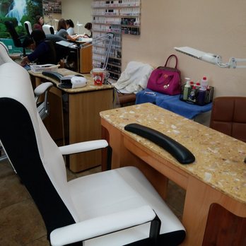 PJ Nails & Spa - Nail Salons Near Me - Austin, Texas