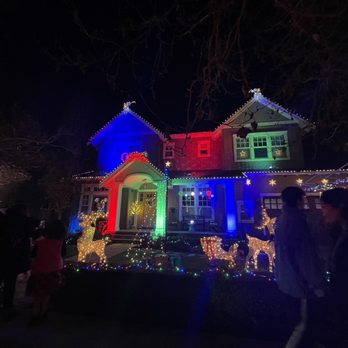 Willow Glen Holiday Lights - Festivals Near Me - San Jose, California Willow Glen Holiday Lights - Festivals Near Me - San Jose, California