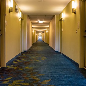 Candlewood Suites - Wide hallways in the hotel are welcoming to everyone - Hotels Near Me - Overland Park, Kansas Candlewood Suites - Wide hallways in the hotel are welcoming to everyone - Hotels Near Me - Overland Park, Kansas