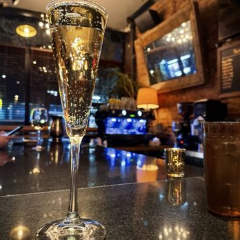 The Summit Bar - Cocktail Bars Near Me - New York, New York