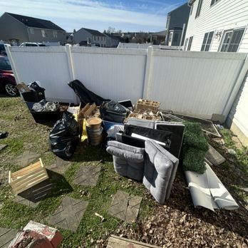 Yee Haul Junk Removal - Before photo of a job! - Junk Removal & Hauling Near Me - Millersville, Pennsylvania Yee Haul Junk Removal - Before photo of a job! - Junk Removal & Hauling Near Me - Millersville, Pennsylvania
