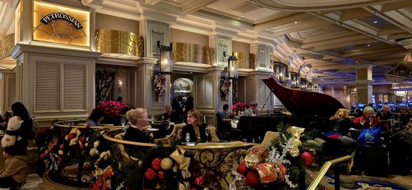 Petrossian Bar by null