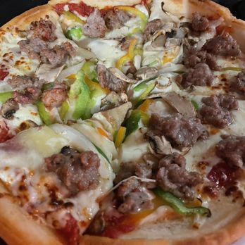 Pizzeria Due - Veggie with Gluten-Free Crust + sausage - Pizza Near Me - Chicago, Illinois Pizzeria Due - Veggie with Gluten-Free Crust + sausage - Pizza Near Me - Chicago, Illinois