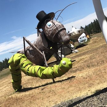 Large Junk Sculptures - Cultural Center Near Me - Cassel, California
