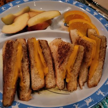 Rainforest Cafe - Kids grilled cheese and fruits - American Near Me - Grapevine, Texas