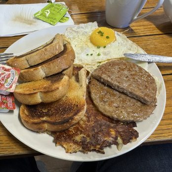 The Porch at Nogans - The classic - Cafes Near Me - Manhattan, Montana