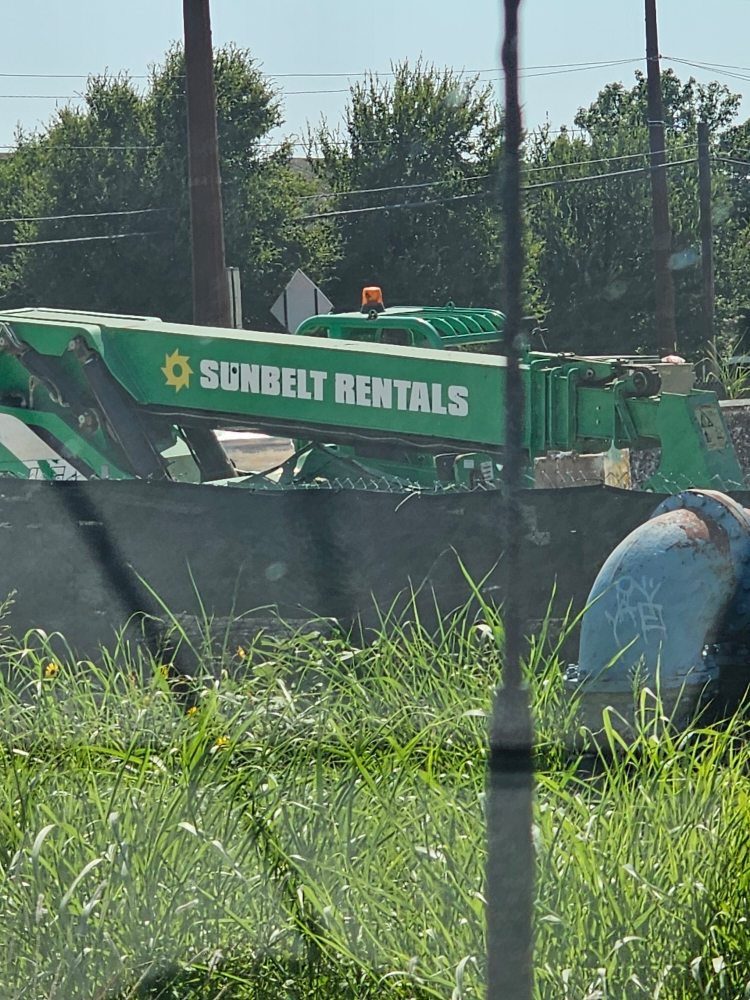 Slide of AI Roofing & Concrete