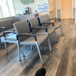 MD Now Urgent Care-Winter Park - Over an hour wait and the office looks like this.