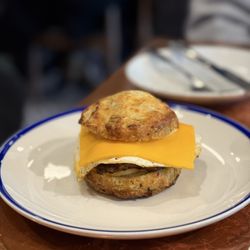Dolly Olive - Breakfast sandwich