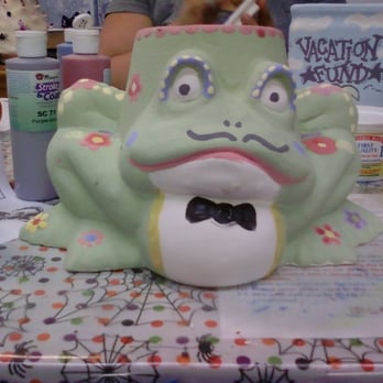 Klay Crazy Ceramics - Jess' amzing frog! - Paint-Your-Own Pottery Near Me - Auburn, Washington