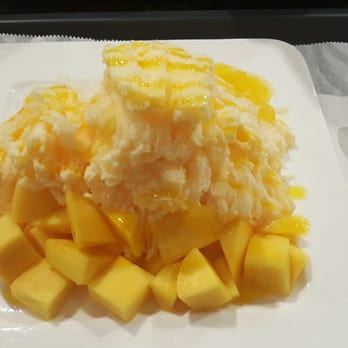 Cafe Oak - Mango bingsu - Cafes Near Me - Palisades Park, New Jersey