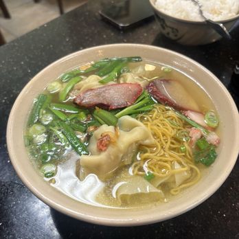 Minh Ky Restaurant - Pork dumpling/wonton soup with egg noodle - Chinese Near Me - San Diego, California Minh Ky Restaurant - Pork dumpling/wonton soup with egg noodle - Chinese Near Me - San Diego, California