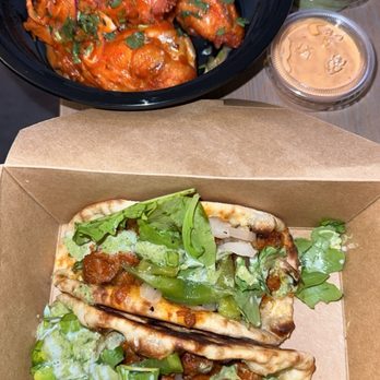 Curry N Crust - Pizza Near Me - Tempe, Arizona