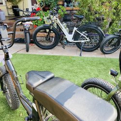 Triple Jay E-Bike Rentals - Single or double rider
