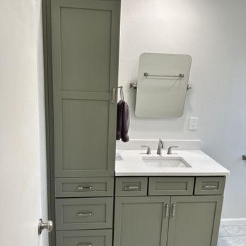 Tommys Carpentry - Bath Remodel - Carpenters Near Me