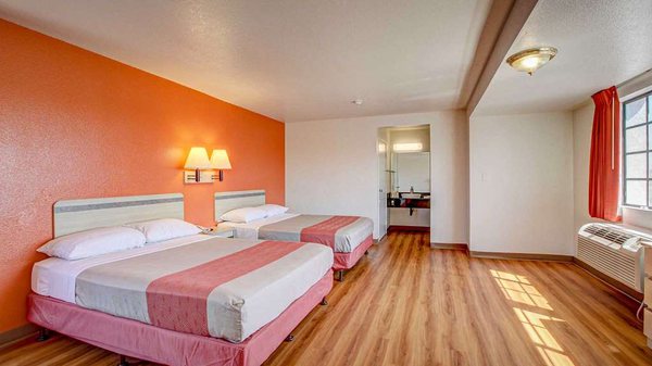 MOTEL 6 Updated October 2024 152 Photos 97 Reviews 17220 Downey