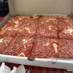 L&B Spumoni Gardens - Sicilian Square Pizza Pie