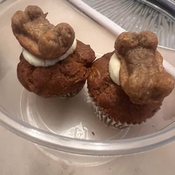 Bakehouse 46 - Pup cakes - Bakeries Near Me - Ferndale, Michigan