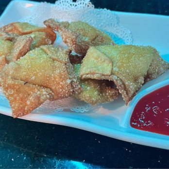 Mikado Asian Bistro - Crab Rangoon - Sushi Bars Near Me - Oak Bluffs, Massachusetts