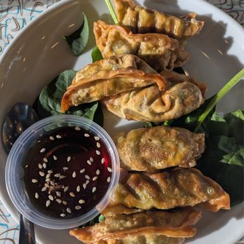 Wanida Thai Cuisine - Crispy pot stickers with amazing sauce - Thai Near Me - Bellingham, Washington Wanida Thai Cuisine - Crispy pot stickers with amazing sauce - Thai Near Me - Bellingham, Washington