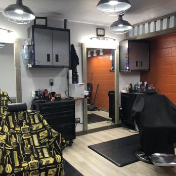 Crew Barbershop - Barbers Near Me - Austin, Texas Crew Barbershop - Barbers Near Me - Austin, Texas