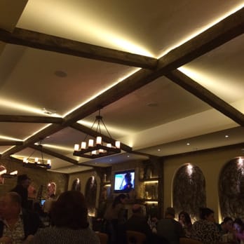 Tsob Tsobe - Cozy decor - Mediterranean Near Me - Brooklyn, New York