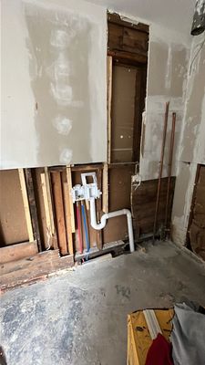 J&D Home Improvement Logo