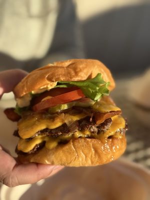 Beep's Burgers by null