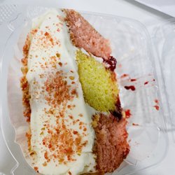 Queenz Bakery Cafe - Strawberry Lemonade Cake Slice