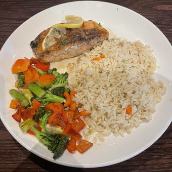 Circle 7 Ranch - Salmon - Salad Near Me - Ballwin, Missouri