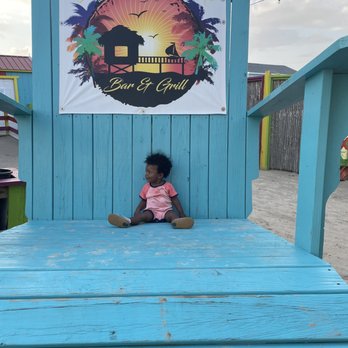 Beachfront Deck Bar & Grill - Bars Near Me - Surfside Beach, Texas