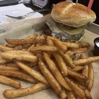 Brew Garden - Steakhouse burger - American Near Me - Strongsville, Ohio Brew Garden - Steakhouse burger - American Near Me - Strongsville, Ohio