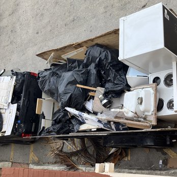 SG Strong Junk Removal - Junk Removal & Hauling Near Me SG Strong Junk Removal - Junk Removal & Hauling Near Me